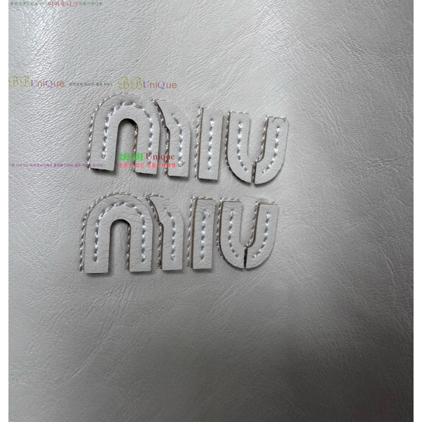���� �̿�̿� ��Ŷ MU235124-1