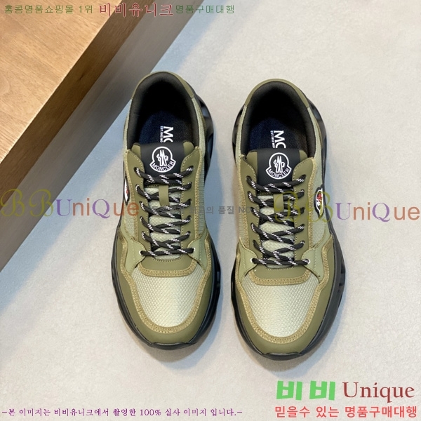 ���� ��**�� ����Ŀ�� M1006334