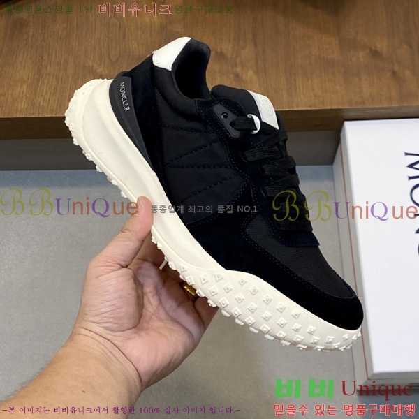 ���� ��**�� ����Ŀ�� M1022490-6